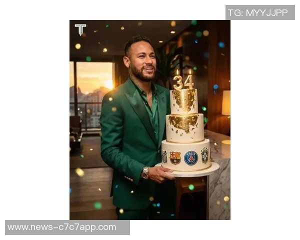 同天庆生祝福送给34岁内马尔与41岁C罗的特别生日快乐